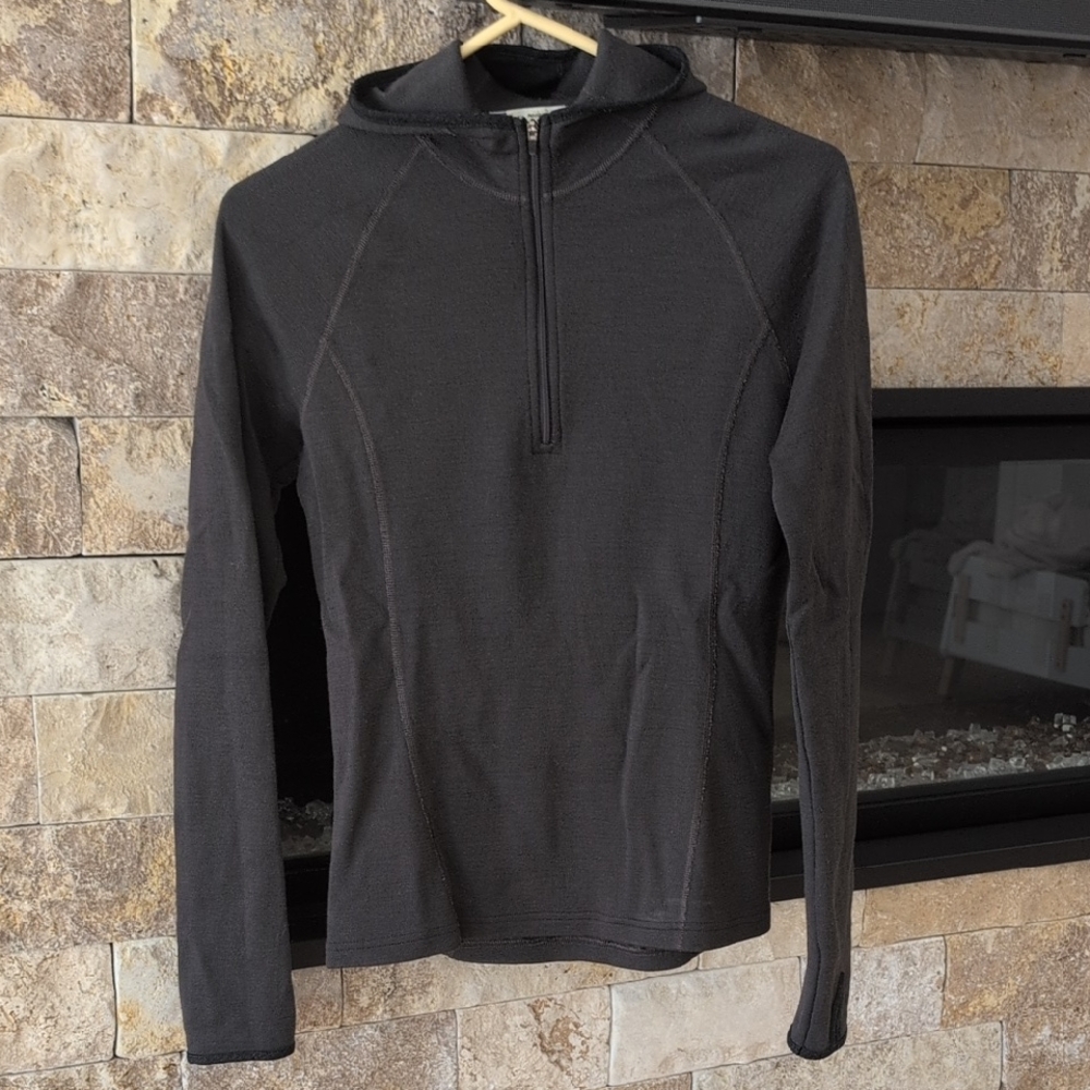 Ibex Grey Women's Medium Hoodie  Sized as Small